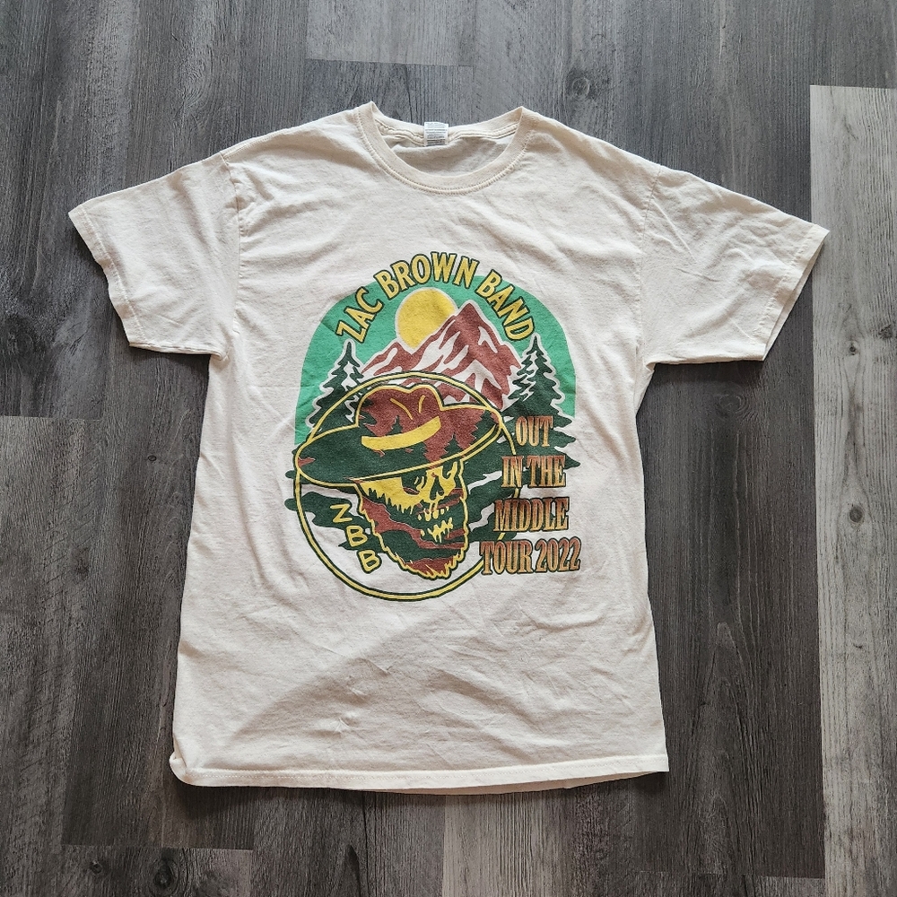 Zac Brown Band 2022 Out In The Middle Tour T-shirt Off-White Women's Size Medium